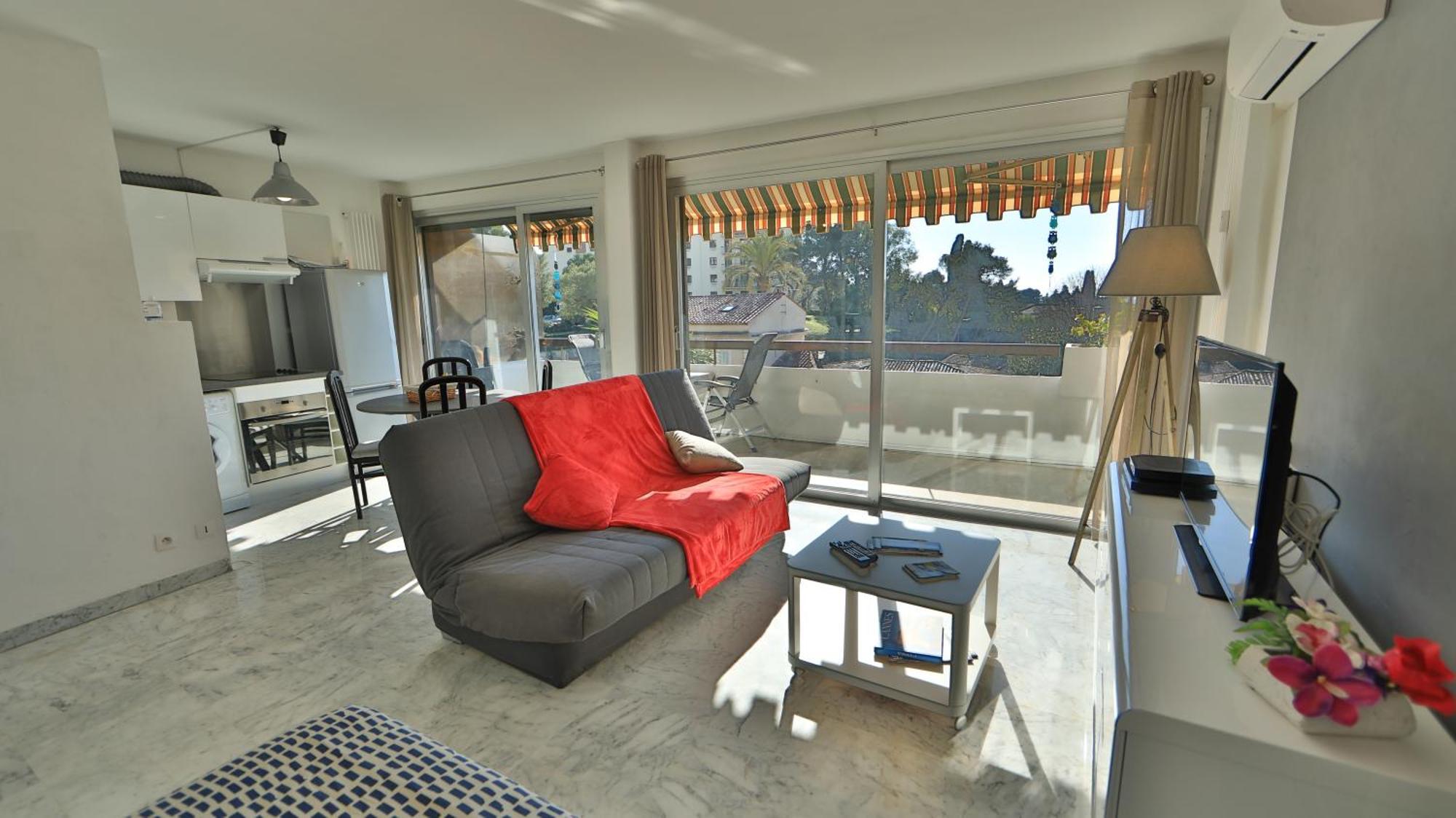 Appartement Parking Fibre Piscine Clim